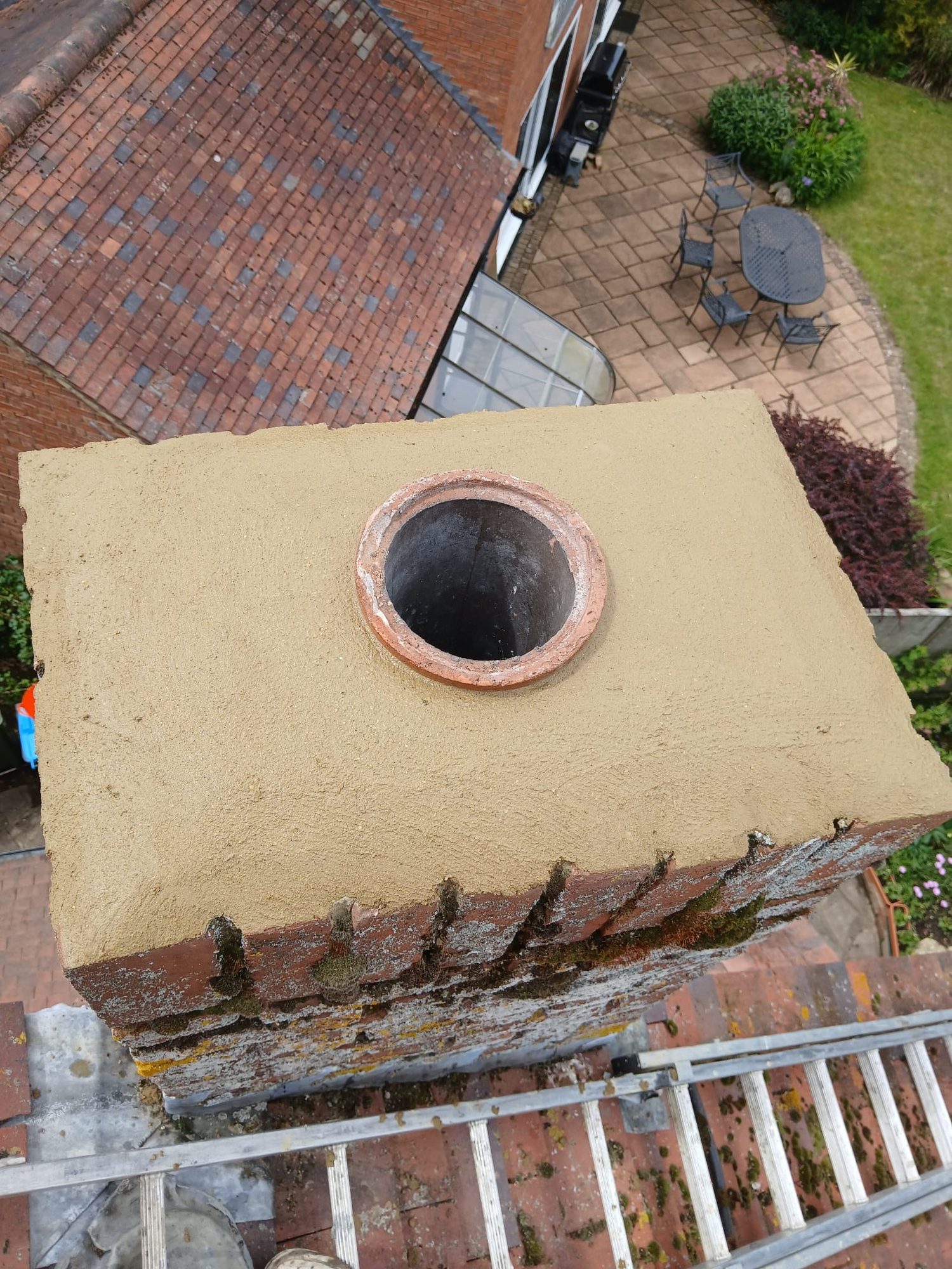 Before — Chimney Flaunching & Flue Mortar Leak Repairs – Winslow — Roofing — Winslow